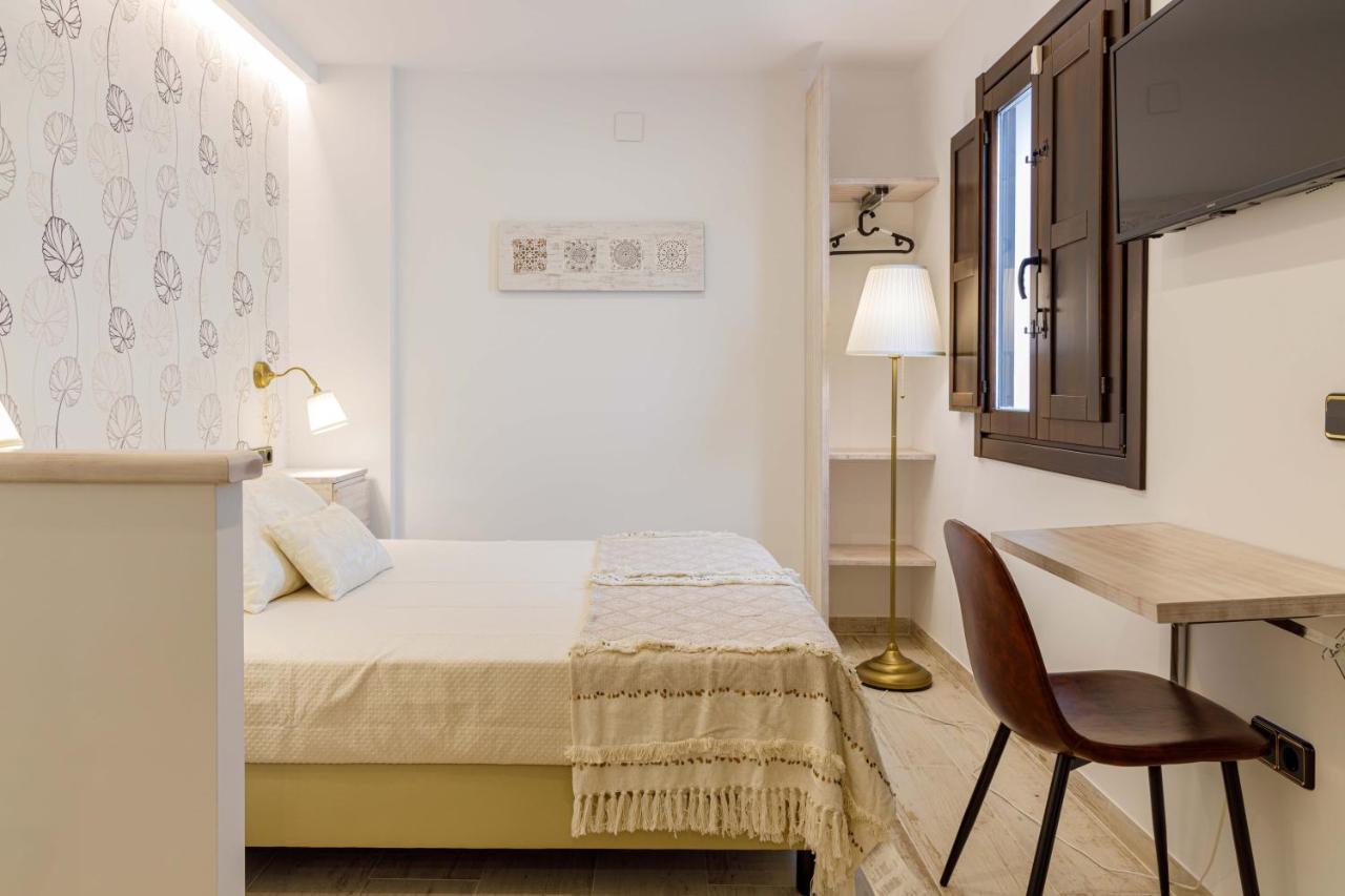 Hostal Peñíscola Esterno foto